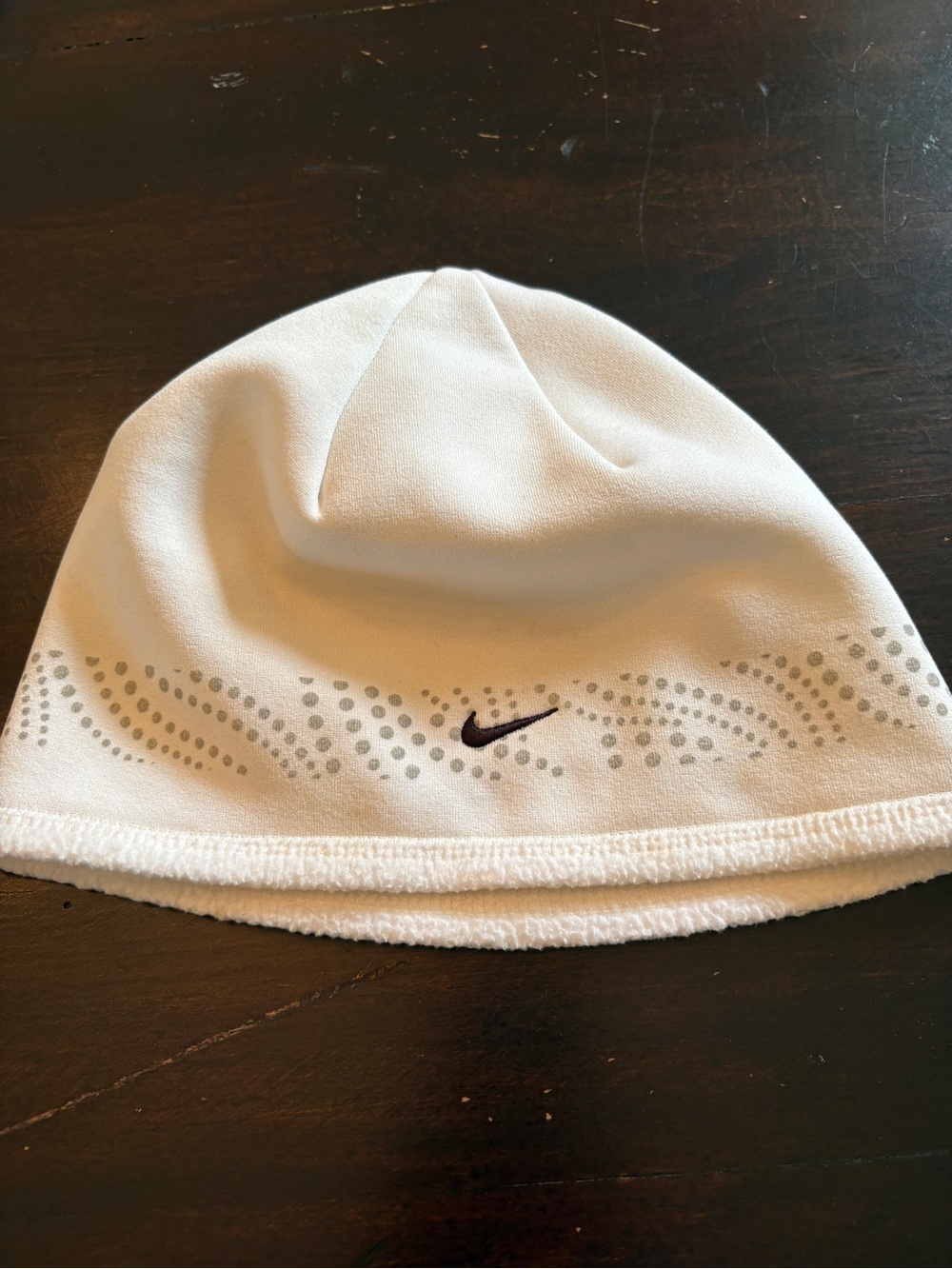 Nike White Kids Beanie with Black Swoosh and Silver Dot Pattern